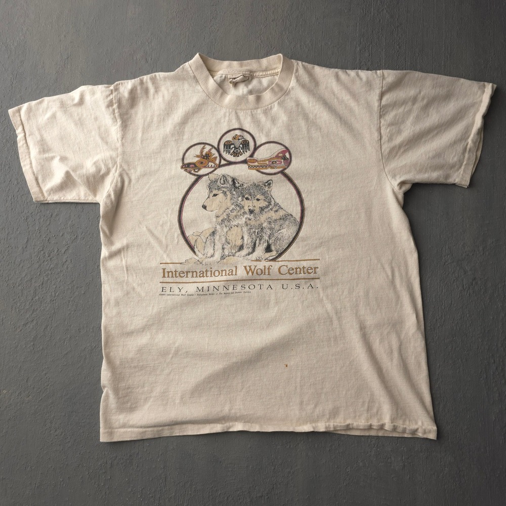Vintage 90s Oneita Cream International Wolf Center T-shirt Large Minnesota USA